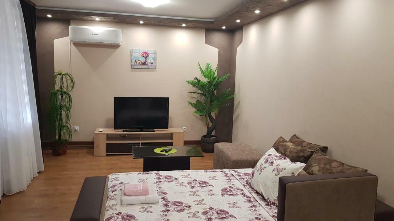 Studio Kamelia Kazanlŭk Extérieur photo