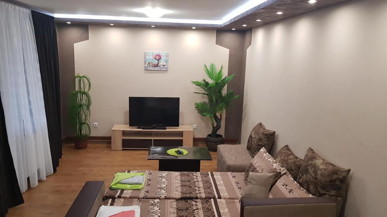 Studio Kamelia Kazanlŭk Extérieur photo